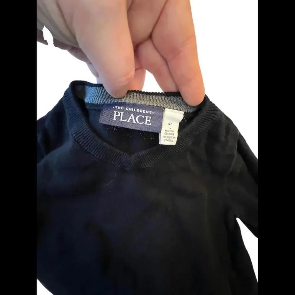 The Children's Place Boys Vneck sweater 4T
